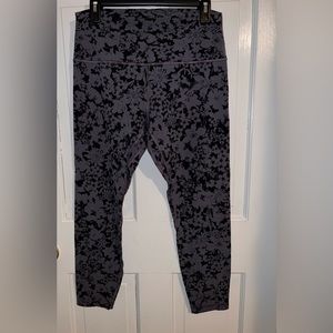 Lululemon Align 25” Legging. Size 12. Floral Black/Grey